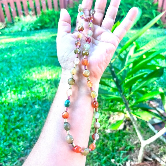 IMPERIAL JADE BEAD NECKLACE - Picture 3 of 7